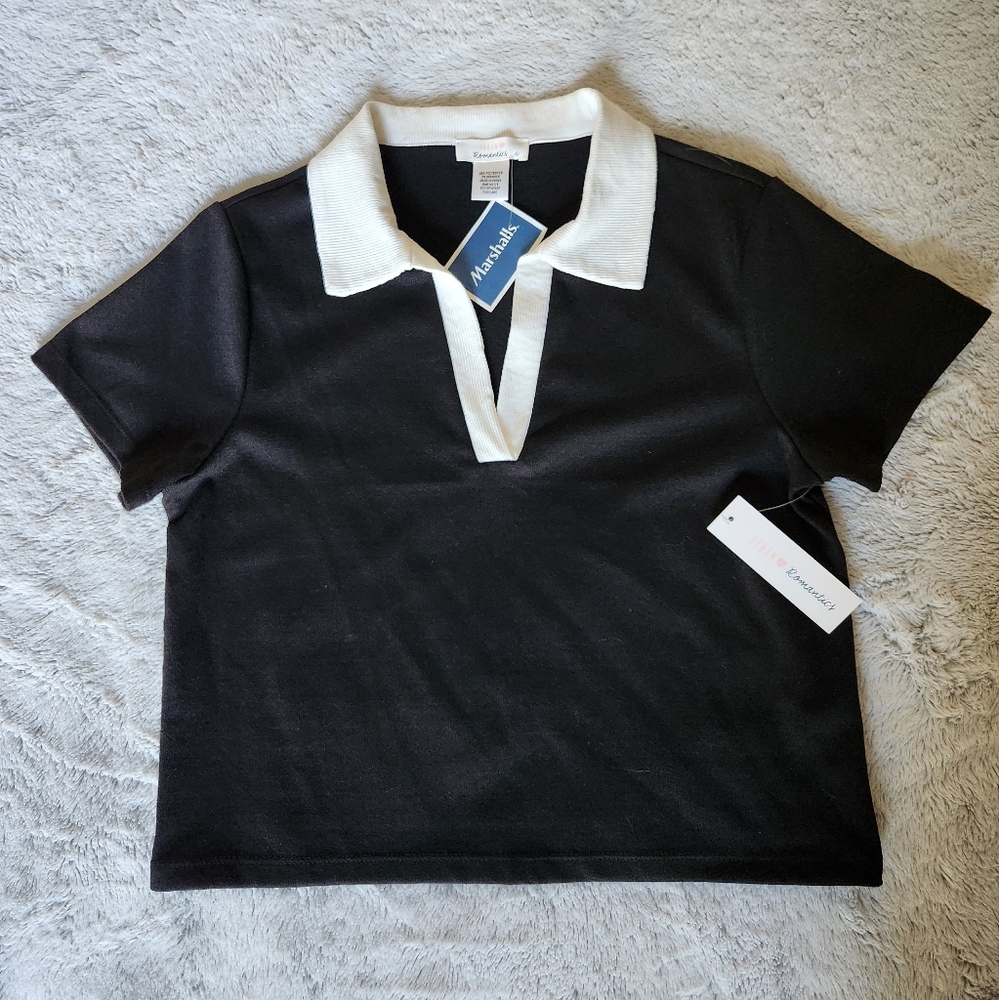 BNWT Cropped Black and White Collared Top
